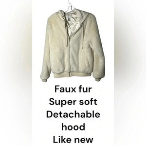 Faux  fur bomber jacket hoodie, zipper, LIKE NEW, cream,detachable hood,mob wife